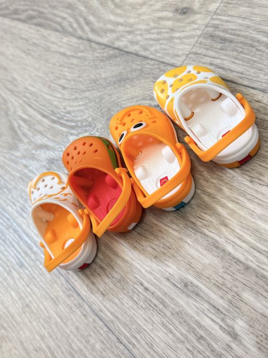 Іграшка брелок crocs mcdonald’s  крокси