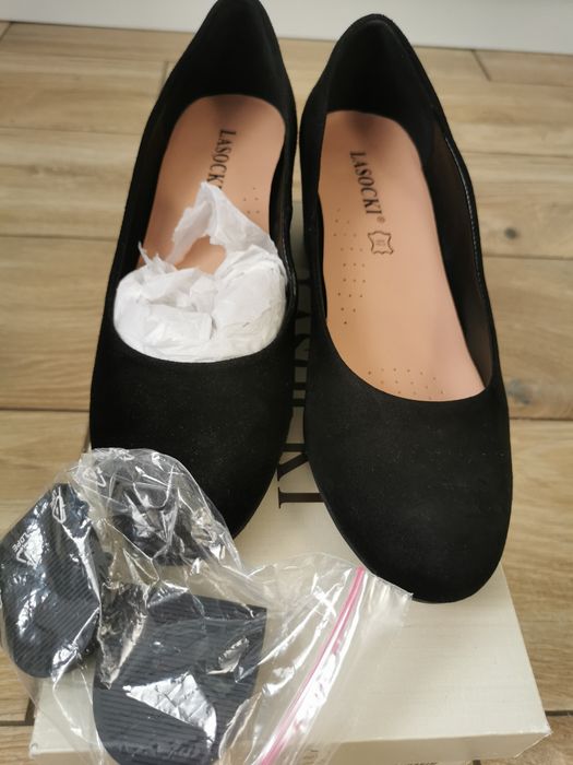 Czółenka Lasocki skóra zamszowa r 38