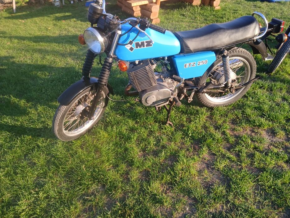 Witam.Sprzedam motocykl mz 250etz150mz125 etz251