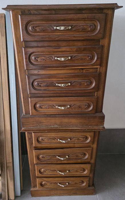 Quarto de Casal em Madeira Maciça (Cama + Cómoda c/ Espelho + 2 Mesinhas de Cabeceira