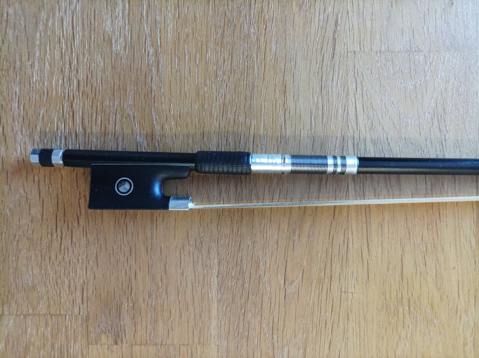 Arco para violino em carbono