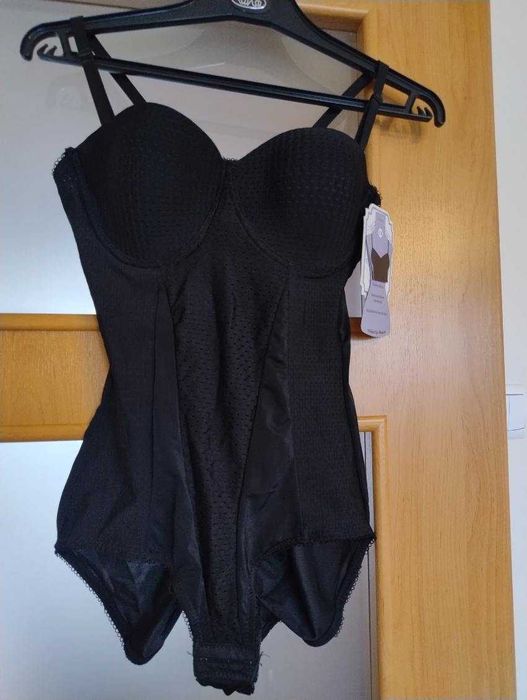 czarne amerykańskie body  M