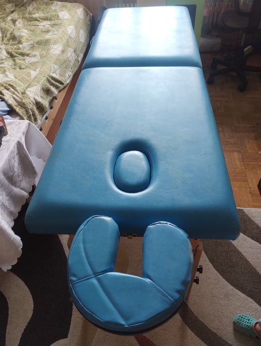 Масажний стіл кушетка