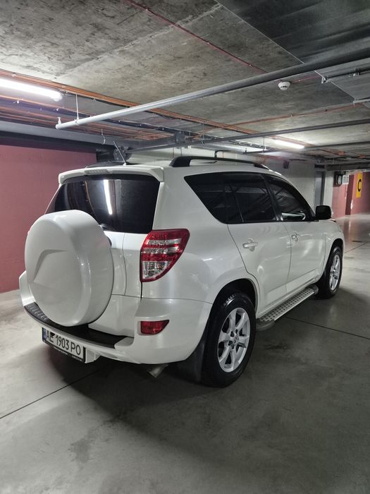 Toyota rav-4 в идеальном состоянии