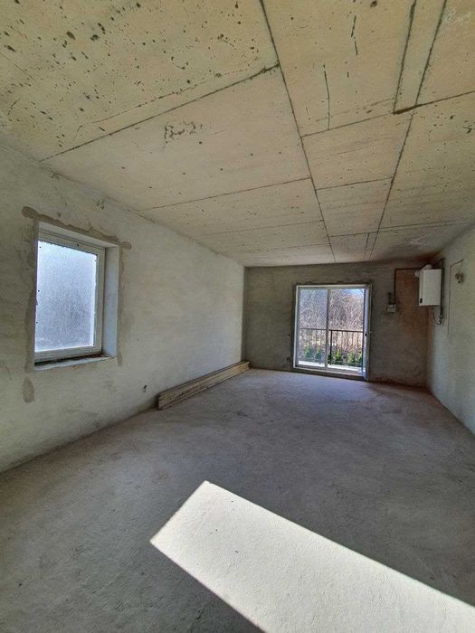 Продаж просторої 2-кімн. квартири в новобудові по вул.Пасічній