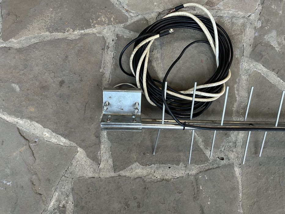 Антенна 900 mHz.