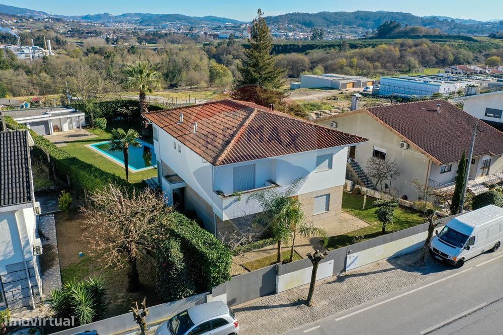 T3 Detached House for Sale