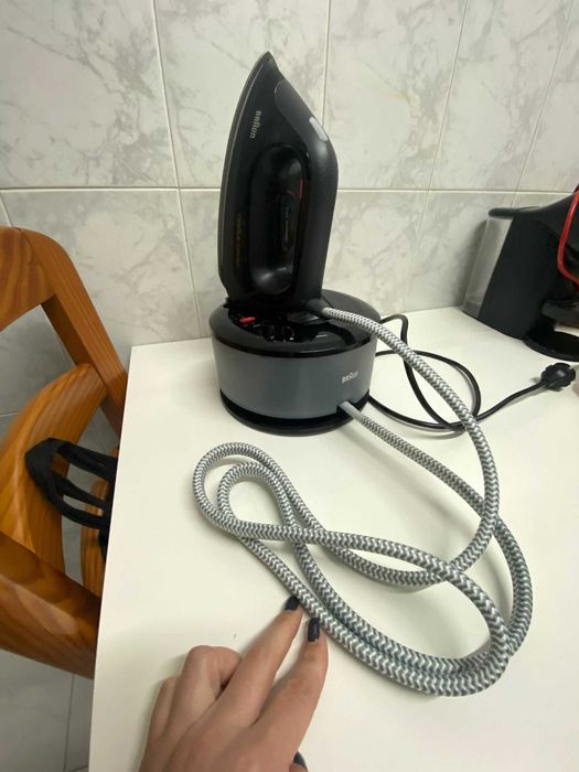Ferro com Caldeira BRAUN Carestyle Compact
