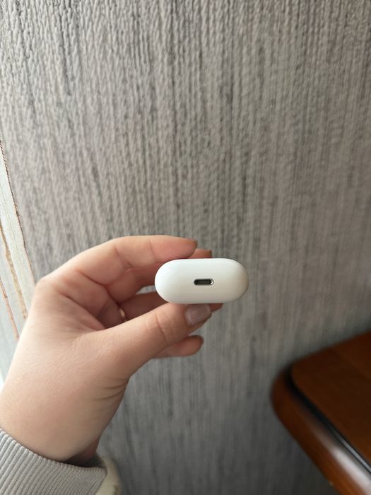 Аірподс 2. Правий навушник Airpods 2. Кейс навушників AirPods 2