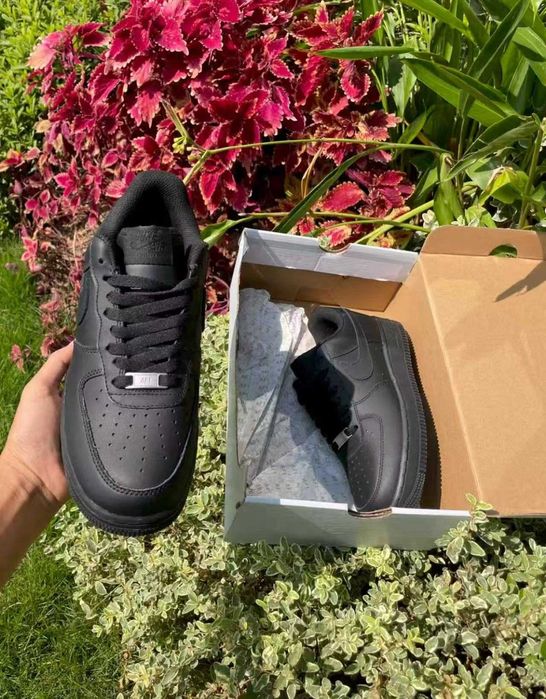 Nike Air Force 1 / czarne