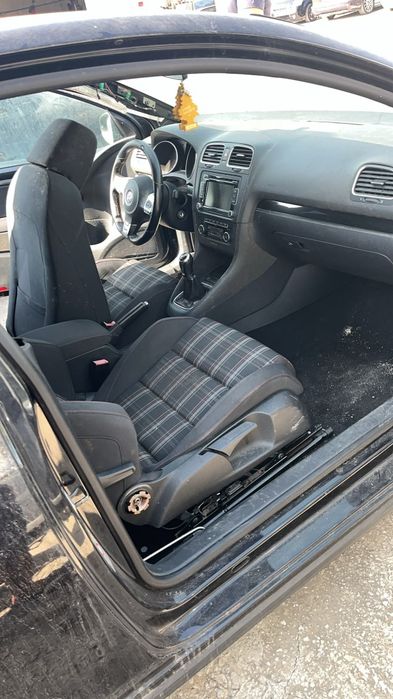 Golf 6 GTI 211cv
