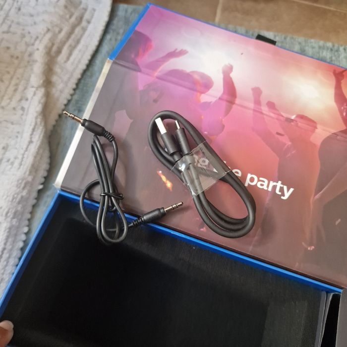 Philips  wireless speaker  Bluetooth