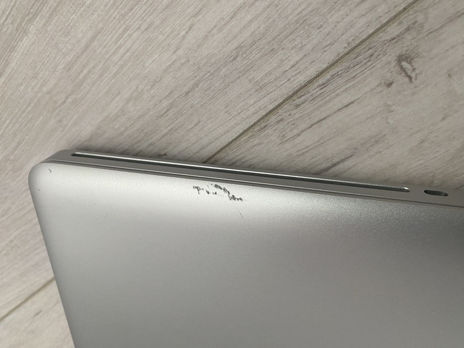 Продам MacBook Pro
