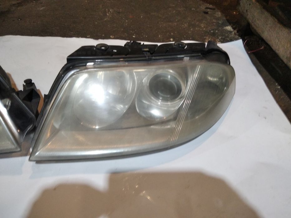 Фари Volkswagen b5 2004 рік