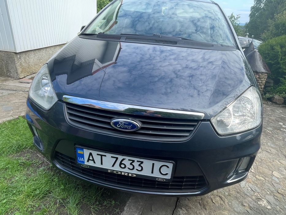 Автомобіль Ford C-Max