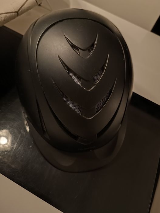 Kask jeździecki Furganza