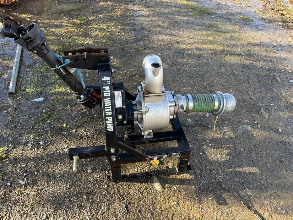 Bomba de agua para trator