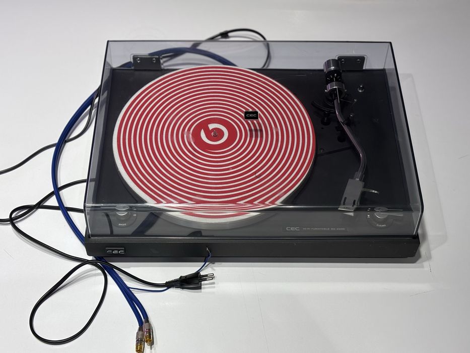 Gramofon CEC BD-2200