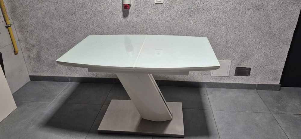 Stół rozkładany stan bardzo dobry