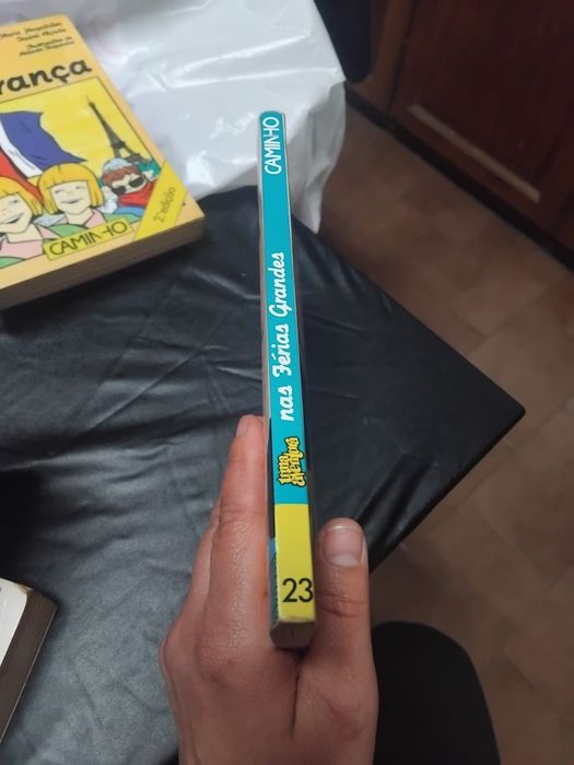 três volumes da Editorial Caminho: "uma aventura"