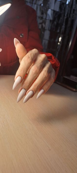 Пропоную послуги манікюру, нарощування та покриття ГЕЛЬ ЛАКОМ, педикюр