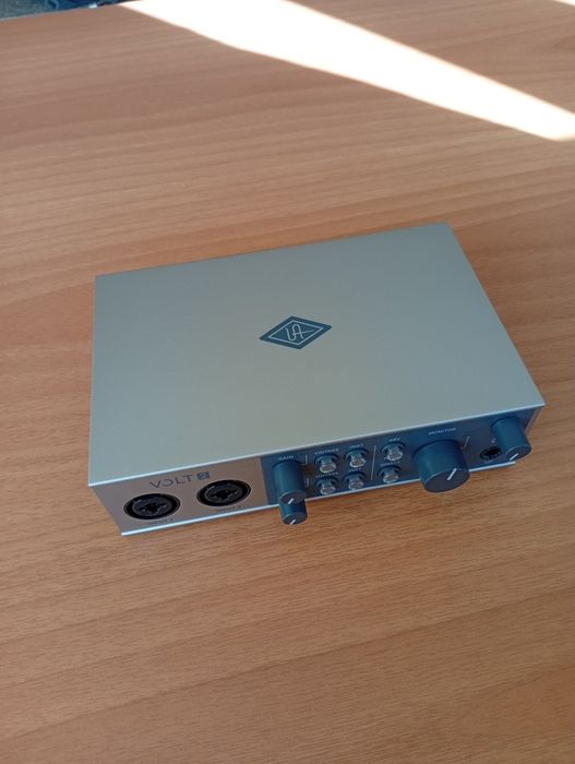 Universal Audio Volt 2 Nova Interface487305969433978884