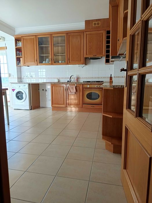 Apartamento T4 + Garagem, Entroncamento