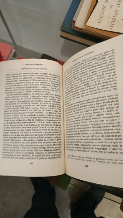 Portes grátis Livro "Ensaios de geografia humana  e regional"