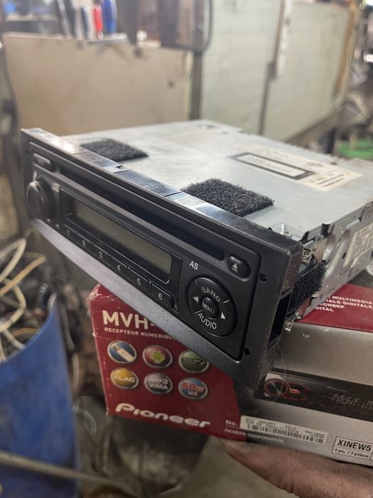 Radio de cd usado
