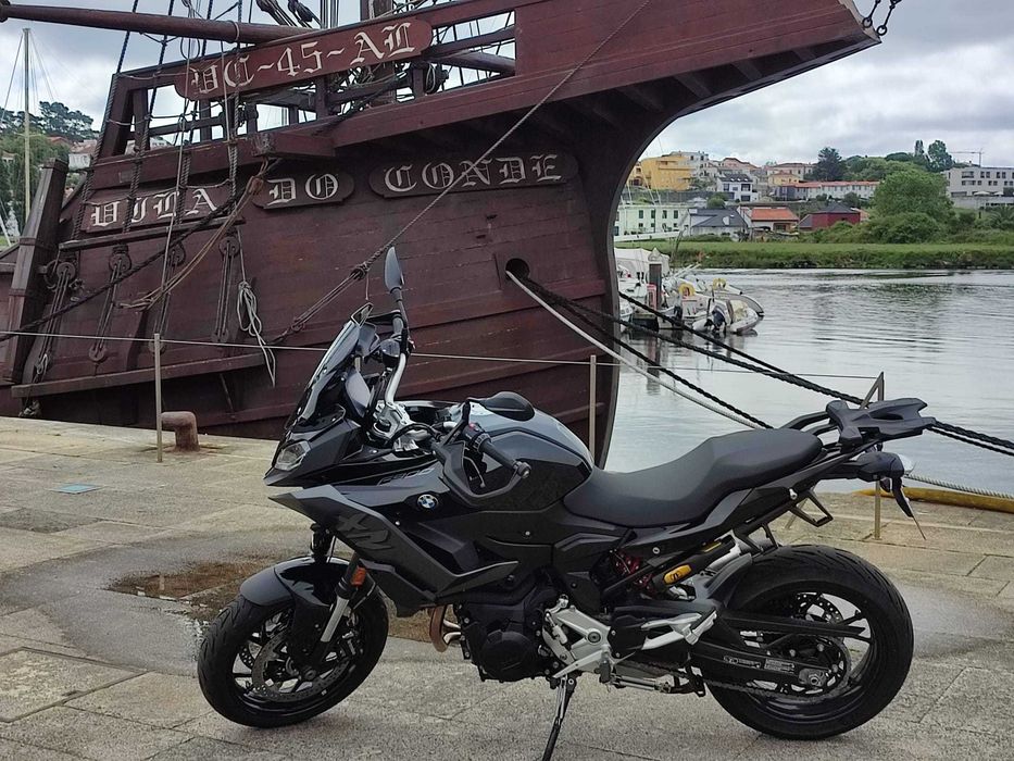 Mota BMW 900XR Triple Black 2022