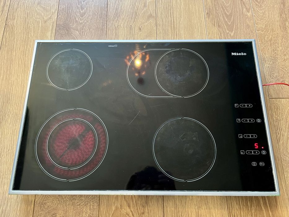Płyta ceramiczna Miele KM 468