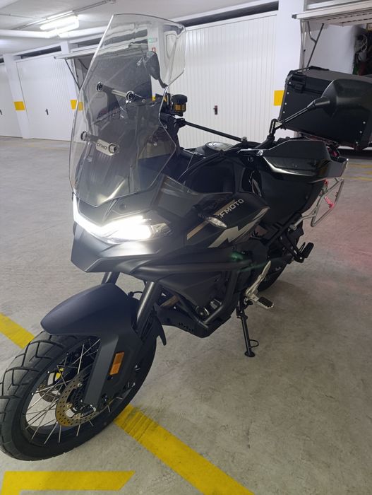 CF Moto MT 700ADV