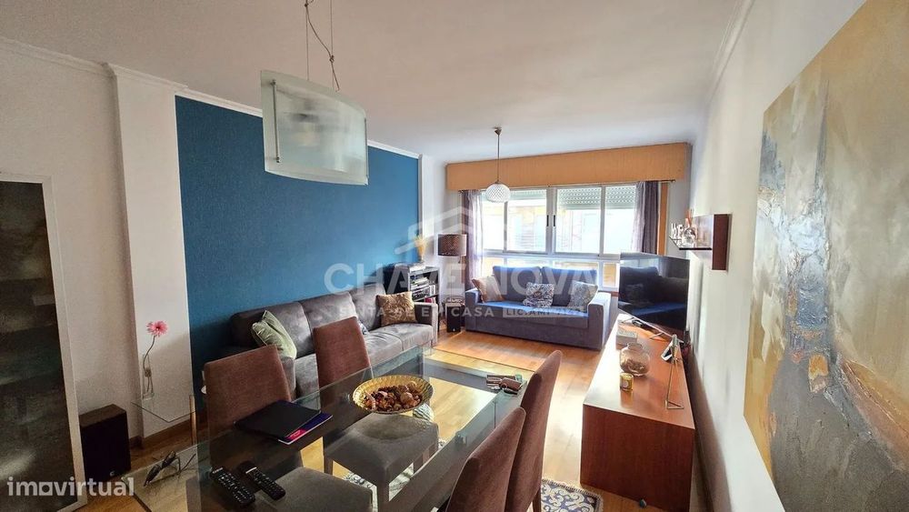 T2 c/ Lugar de Garagem e Arrumos em Ramalde (Prelada)