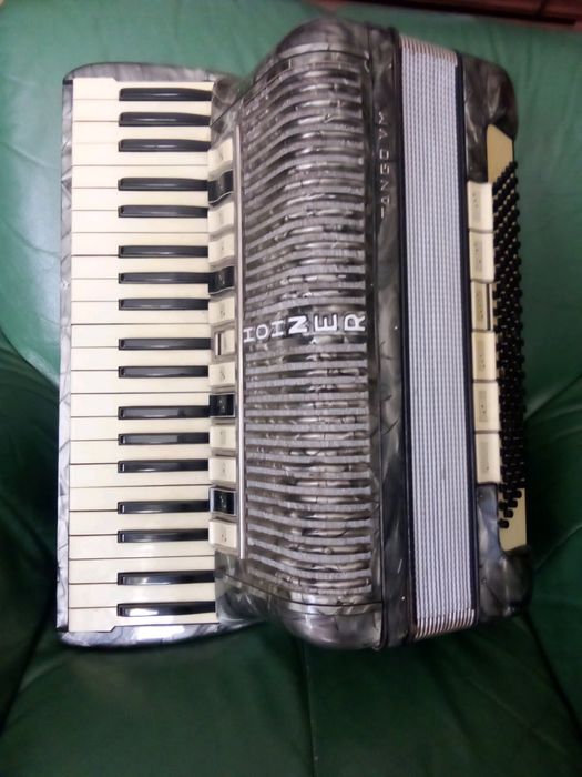 Akordeon Hohner Tango 5m