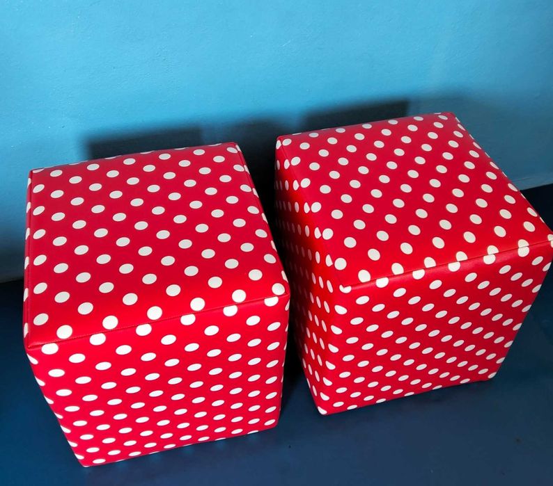 Pufes Interiores Red