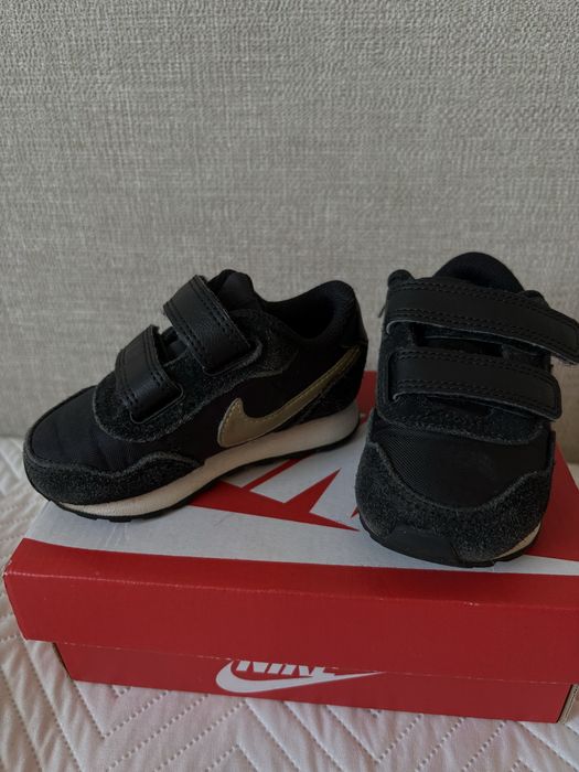 Adidasy Nike rozm. 21