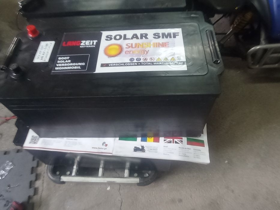 BATERIA solar de 240 amperes c100 com 40% desconto