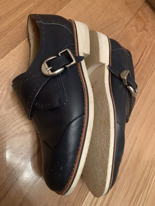 Sapatos azuis em pele tamanho 37