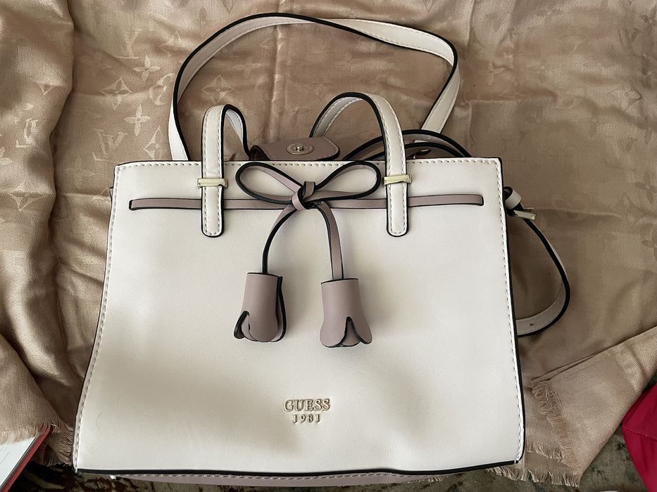 Сумка Guess,состояние нового,цена 2600 грн