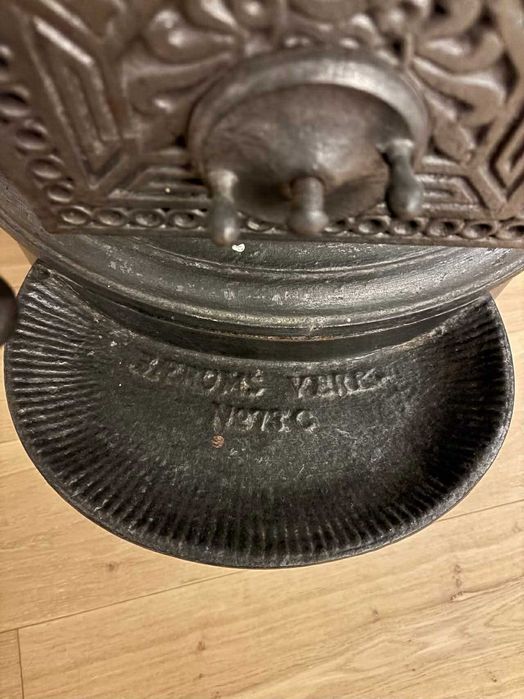 Norweski żeliwny kominek  – Bergens Værk 1886 –oryginał, żeliwo