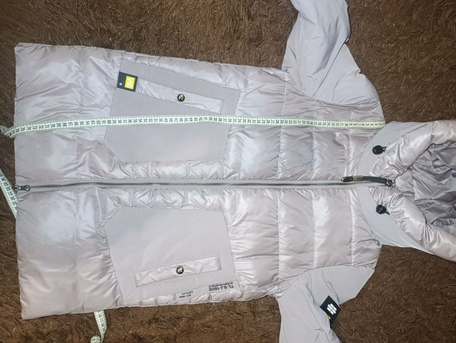 Зимова куртка жіноча