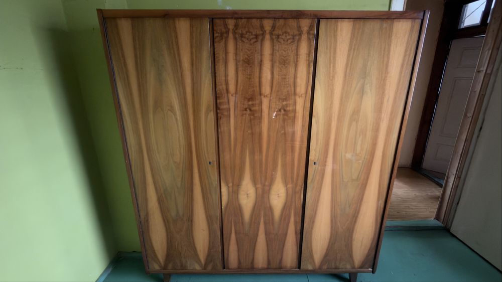 Oryginalna Szafa z okresu PRL 3-drzwiowa