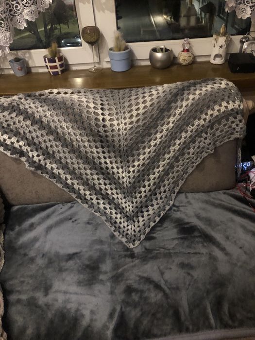 Ręcznie robiona chusta