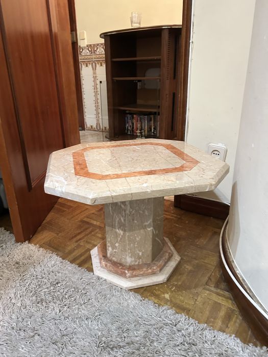 Mesa de centro em  mármore