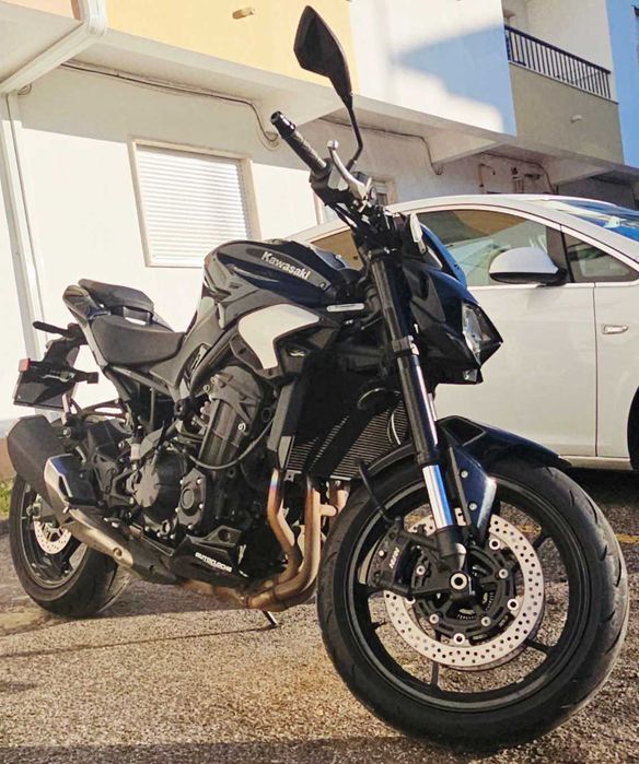 Kawasaki Z900 - Setembro 2025