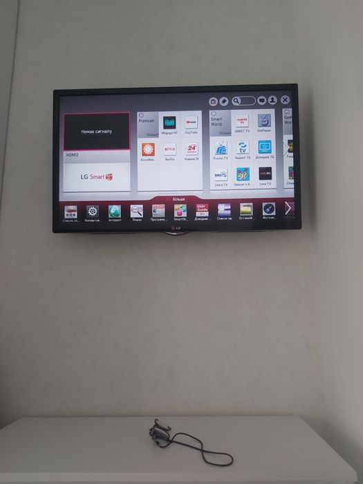 Продам смарт телевізор LG  в робочому стані