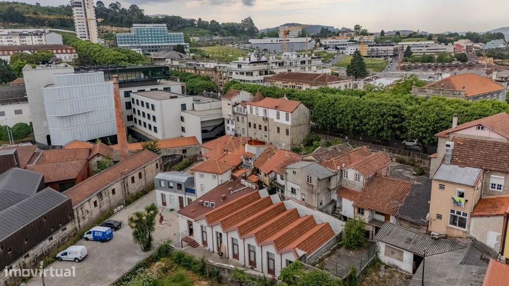 Moradia T4 no Centro Histórico de Guimarães