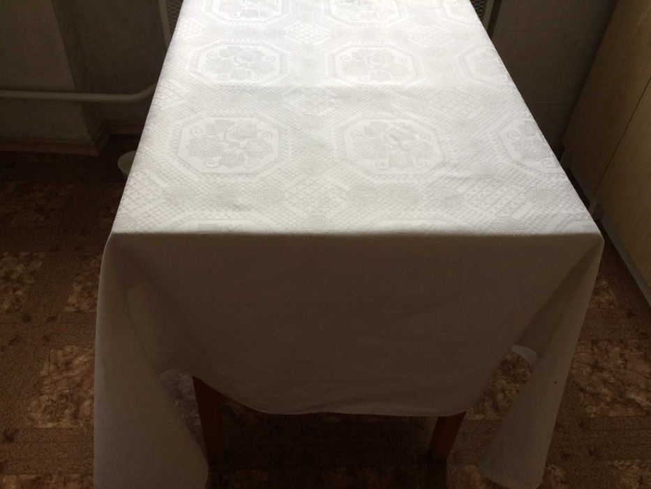 Подарок женщине скатерть льняная новая 150х150см