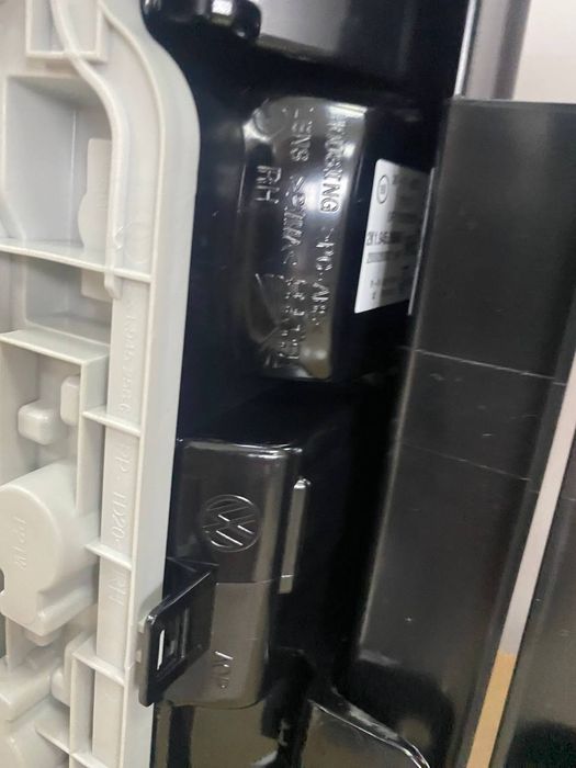 Задній стоп ліхтар ляду розпашонку VW Caddy Кадді 16- оригінал