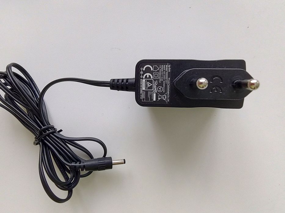 Блоки живлення TP-Link (9V-0,6А), (5V-0,6А),On-Tech (13V-0,3А),(9V-1A)